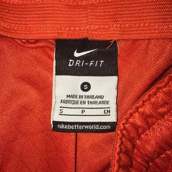 Nike Dri-Fit shorts size small - Picture 3 of 3